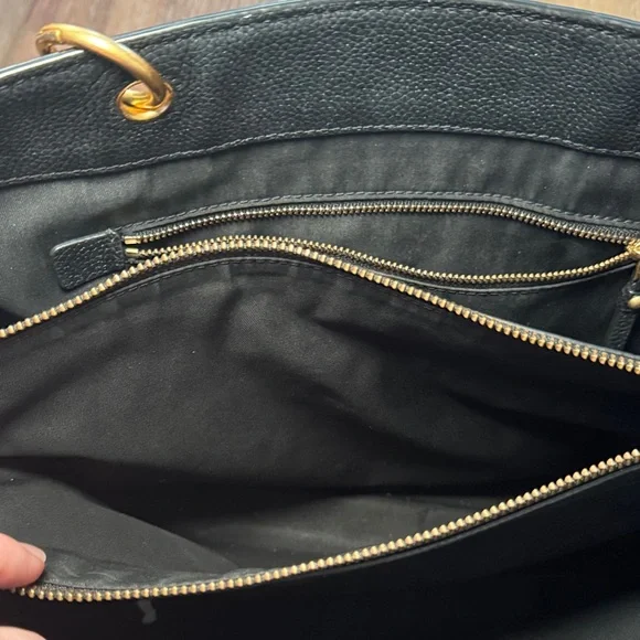 Black Leather Tory Burch Everly Tote Bag - Picture 6 of 6